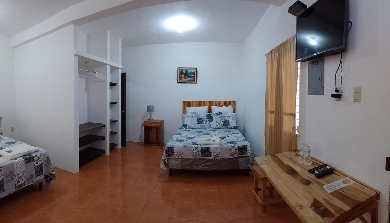 Apartamentos Mundo Maya Habitaciones Flores Esterno foto